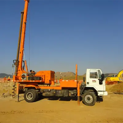 foto ilustrativa ESTACAS ESCAVADAS E TUBULÃO MECÂNICO 